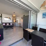 Apartament 2-3 Pers Parking Clim Vue Port Et *