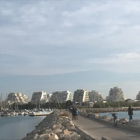 2-3 Pers Parking Clim Vue Port Et *