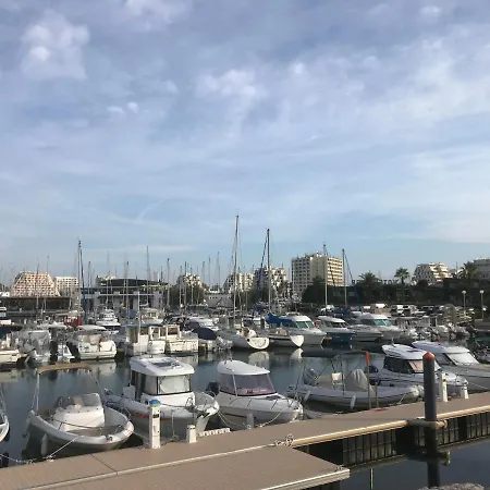 2-3 Pers Parking Clim Vue Port Et דירה *